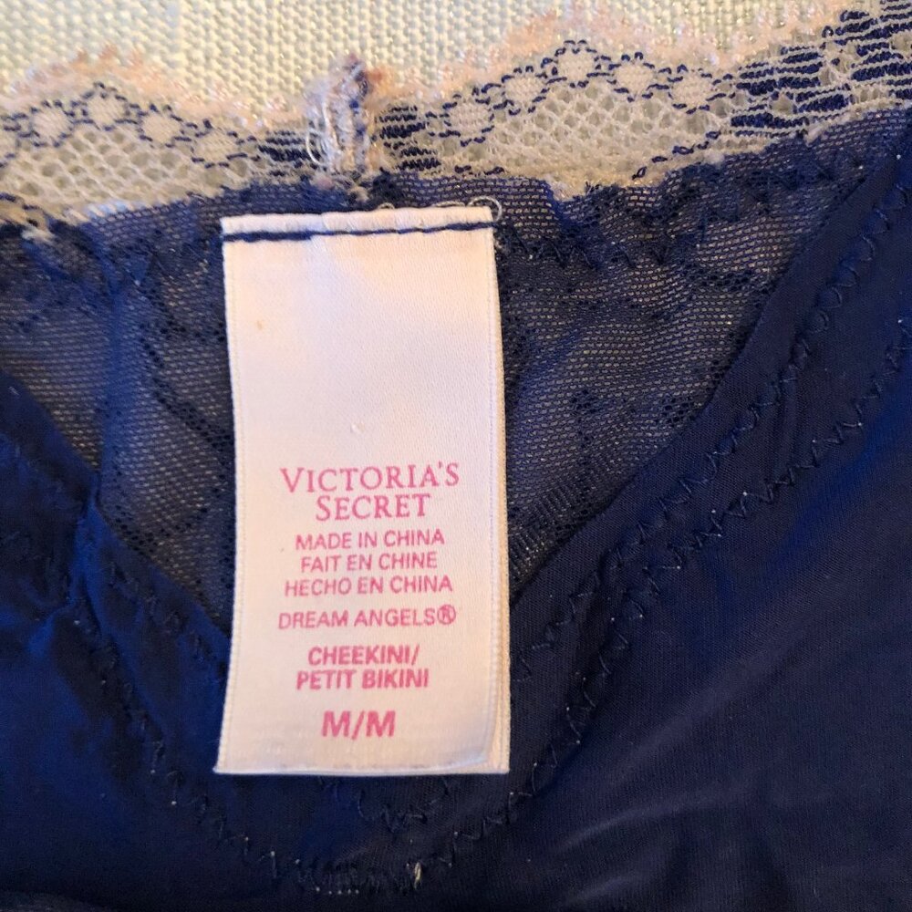 Victoria Secret Bra & Panty Set - 36DD - Picture 3 of 3